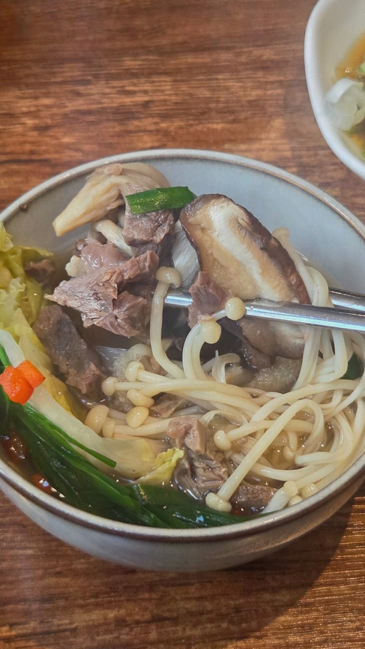[데이트리뷰] 신당역 맛집, 팔팔너구리해장 신당본점의 접근성+해장