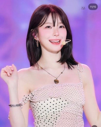 백지헌 중단발이 예쁜 이유? 과하지 않은 분위기가 포인트!