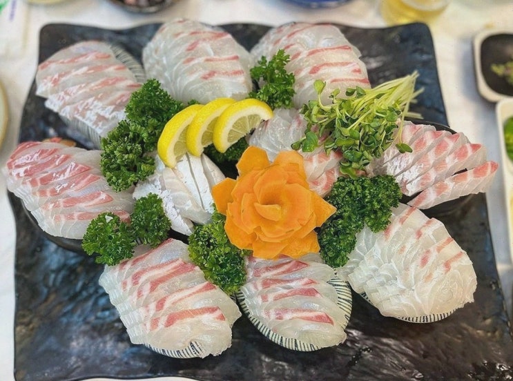 [맛집리뷰] 경포대맛집 경포동해횟집, 창가 오션뷰 활어회 코스