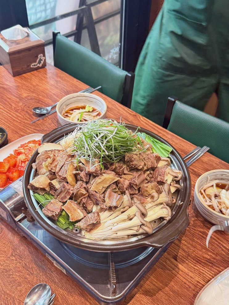 팔팔너구리해장 신당본점 신당역 맛집, 고기 푸짐함 데이트 성공!