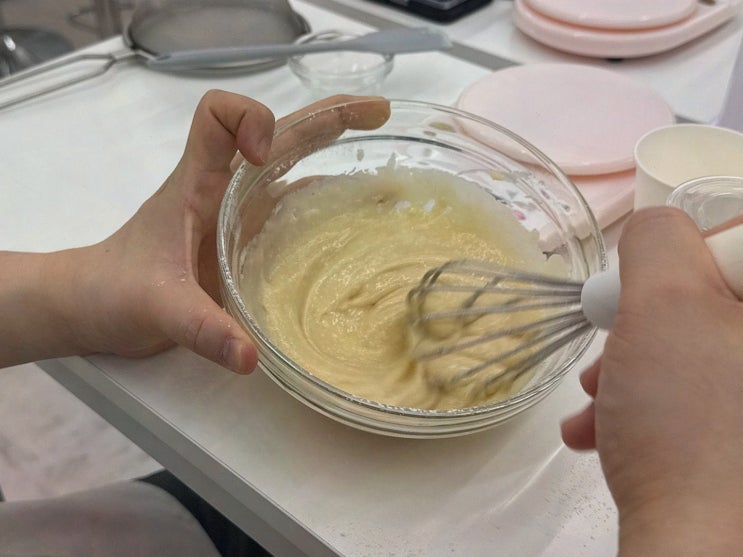 마포구베이킹원데이클래스 : 올데이 베이킹 홍대점 포장까지 이어지는 선물 완성 체험