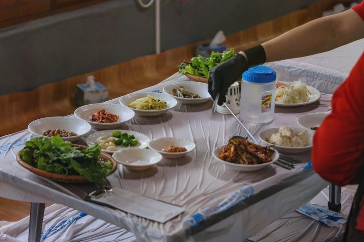 원조신촌식당 청송닭집 회식 만족도, 대표 코스가 답