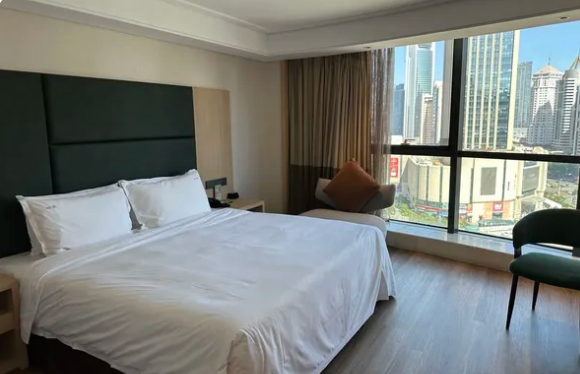 홀리데이 인 칭다오 시티 센터 바이 IHG 가격 트립닷컴 할인코드 예....