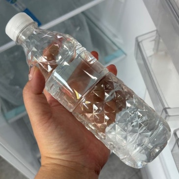 무더위를 이길수 있는 생수한병 무료증정해요