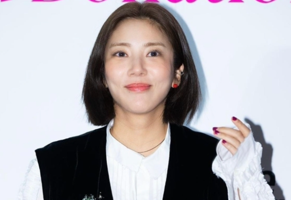 손담비 호텔 비매너 논란, "적당히 하시길" 직접 반박
