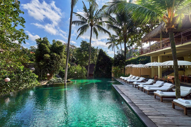 코마네카 앳 라사 사양 우부드 호텔 우붓 중심지 몽키포레스트 가까....