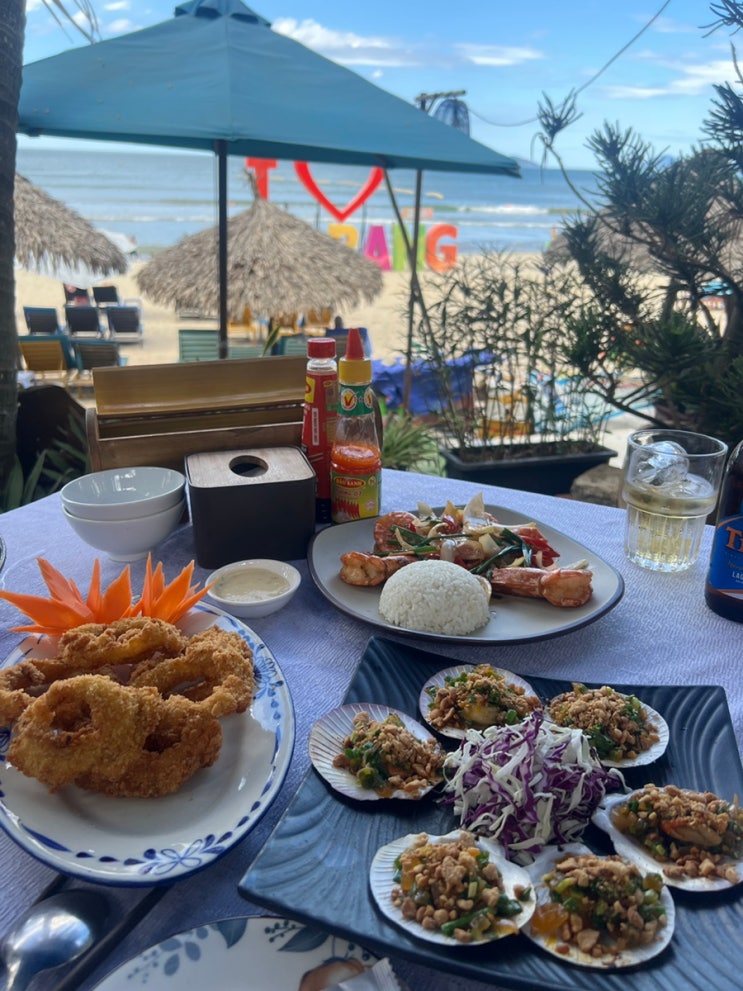 다낭 호이안 안방비치 맛집 비치하우스 앤 바 안방비치 내돈내산 가....