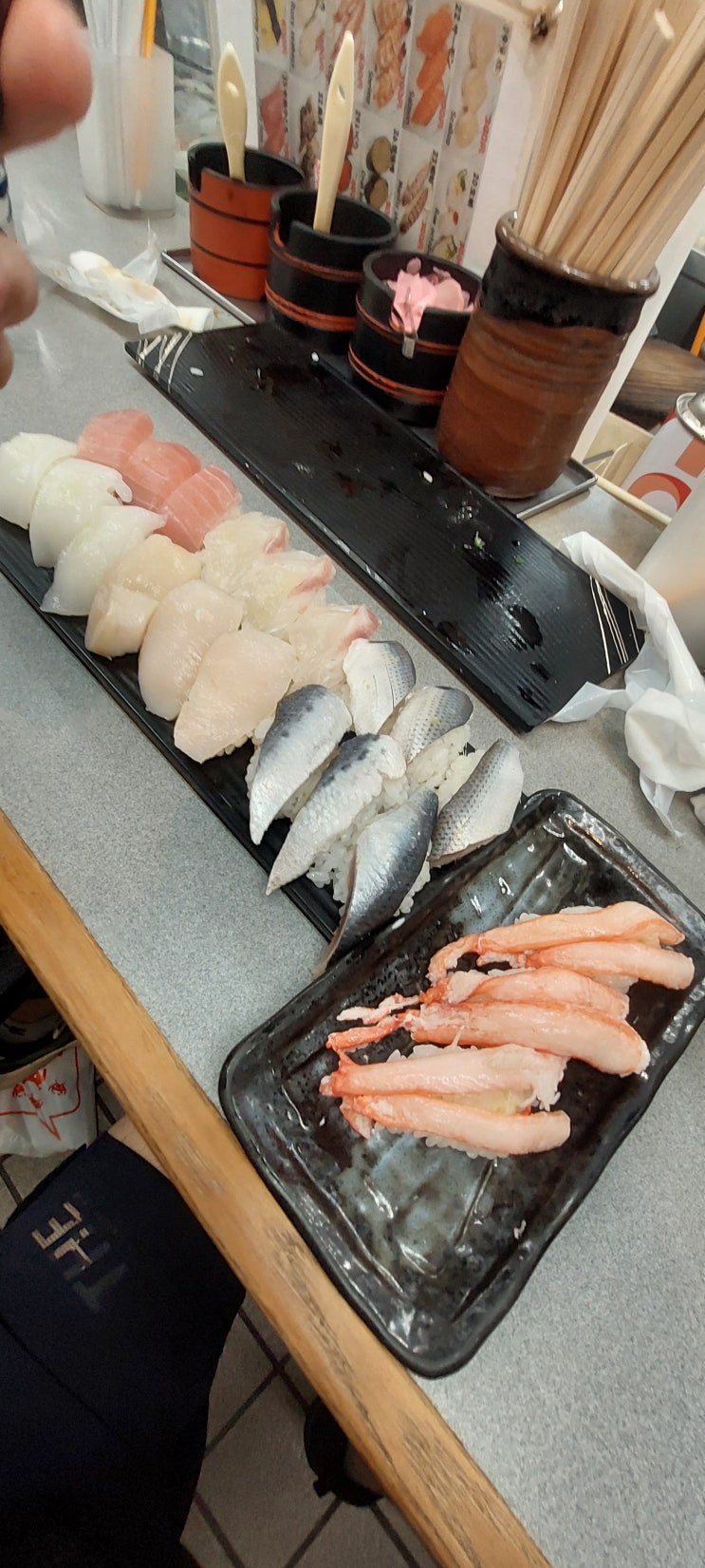 오사카 신세카이 현지인 로컬 초밥집, 타이코스시 본점! 관광객보다....