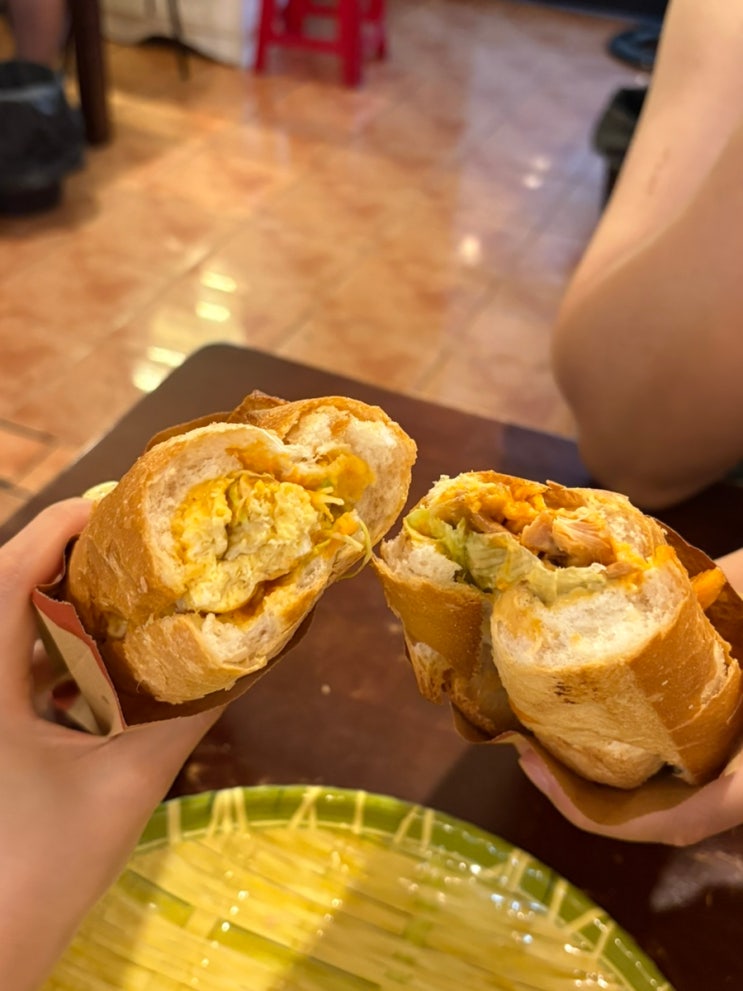 [다낭] 계란 반미 맛집 - 반미 코 티엔 (Bánh Mì Cô Tiên)