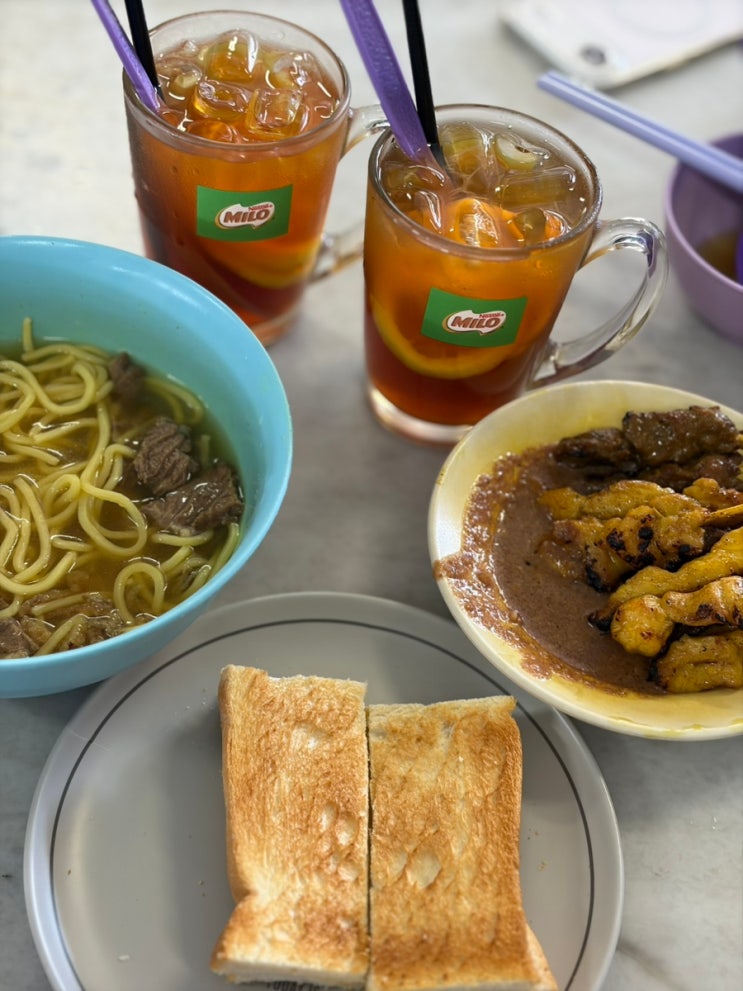 코타키나발루 맛집 유잇 청 소고기국수와 사테 찐맛집