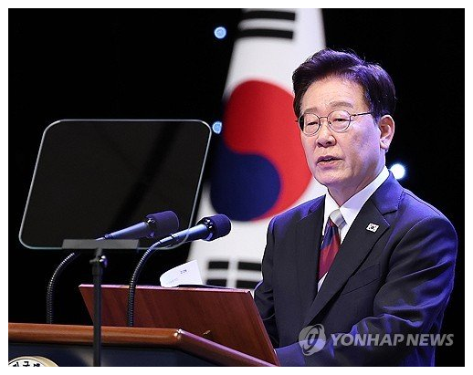 이재명 대통령 지지율 43.0% 최저치 기록 부동산 민심 혼선 여파
