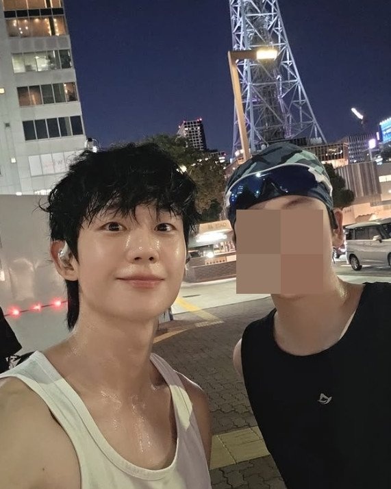 정해인 훈남 매니저는 동생 - 마담 투소 홍콩 밀랍 인형 전시 확정 ....