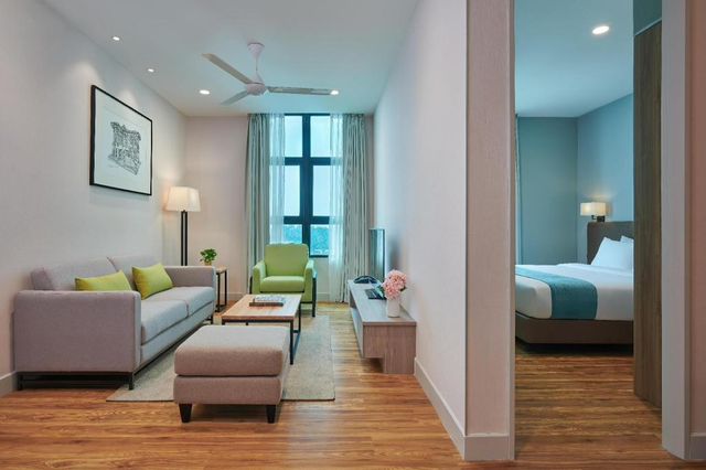 푸트라자야 숙소 추천, 호텔 머큐어 리빙 푸트라자야 수영장과 객실....
