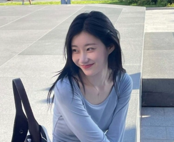 채령 어머니 암 투병 고백, 팬미팅 눈물 이유 있었다