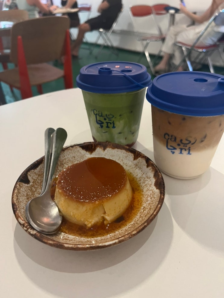 코타키나발루 카페 KAFE CARI｜씨푸드 먹기 전 말차딸기라떼 먹으러 ....