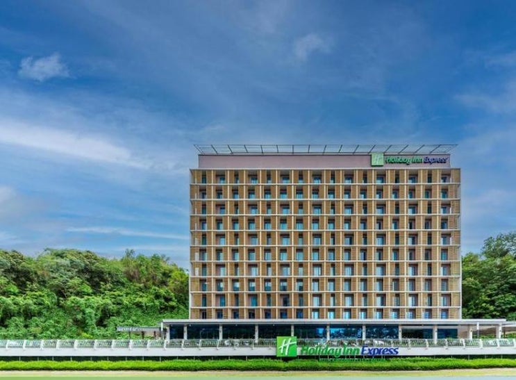 홀리데이 인 익스프레스 코타키나발루 시티 센터 바이 IHG 숙박 후기