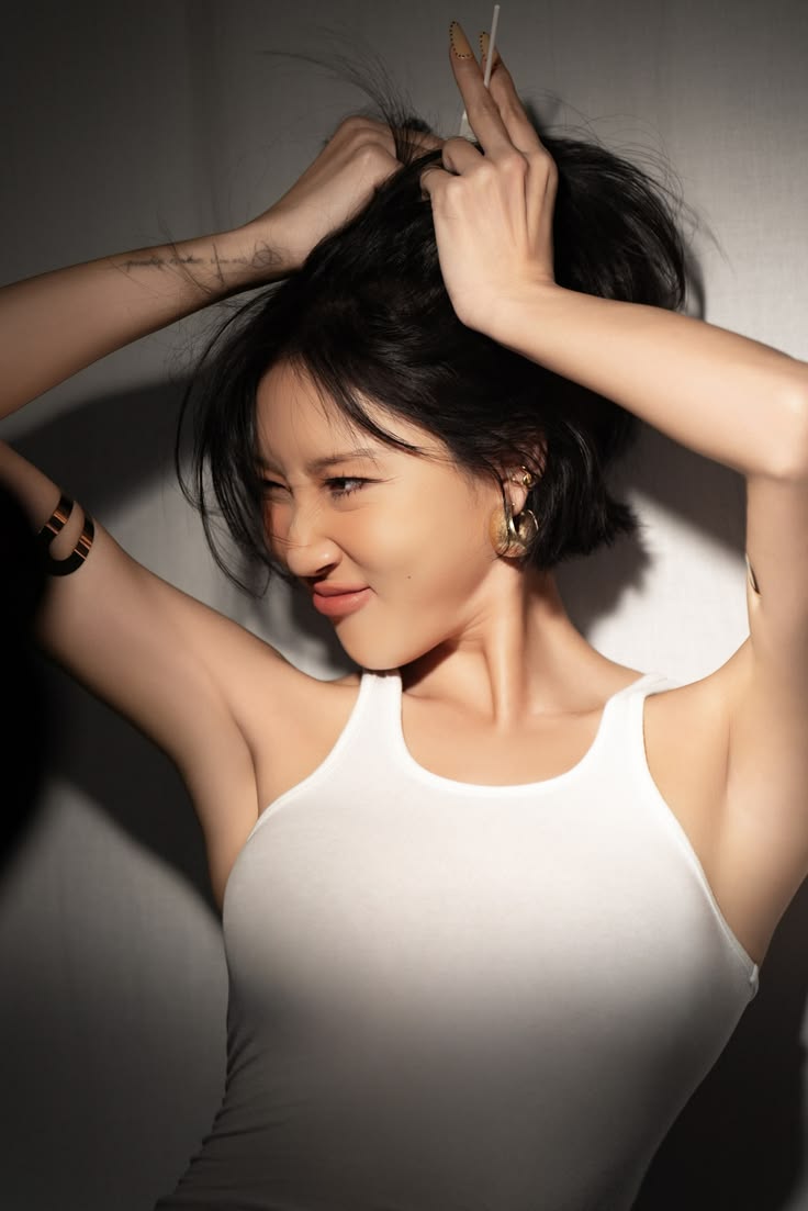 "요즘 미용실 문의 폭주하는" 화사 태슬컷 숏컷 스타일링 비교