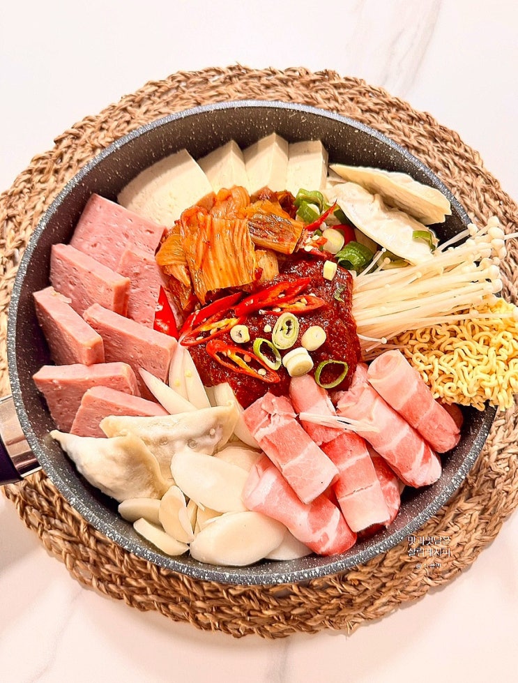 부대찌개 양념장 레시피 재료 김치부대찌개 육수