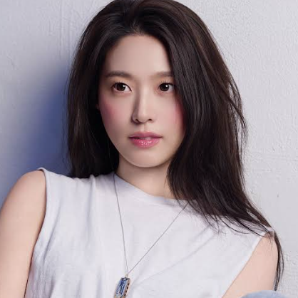 김설현 나무위키 프로필 : 키 나이 고향 재산 가족관계 인스타 근황....