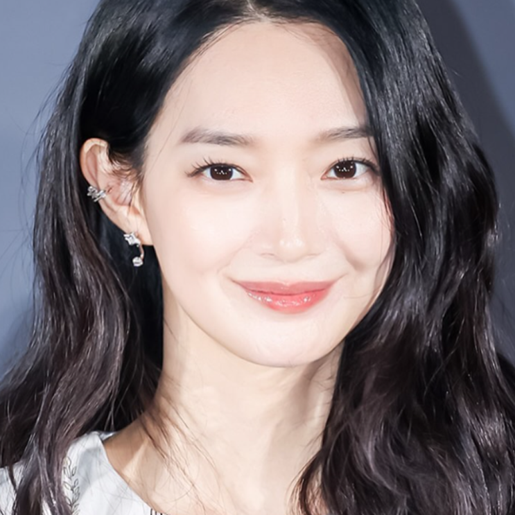 신민아 프로필 나이 키 김우빈 결혼 연애사 인스타 실물 실존 인물 ....