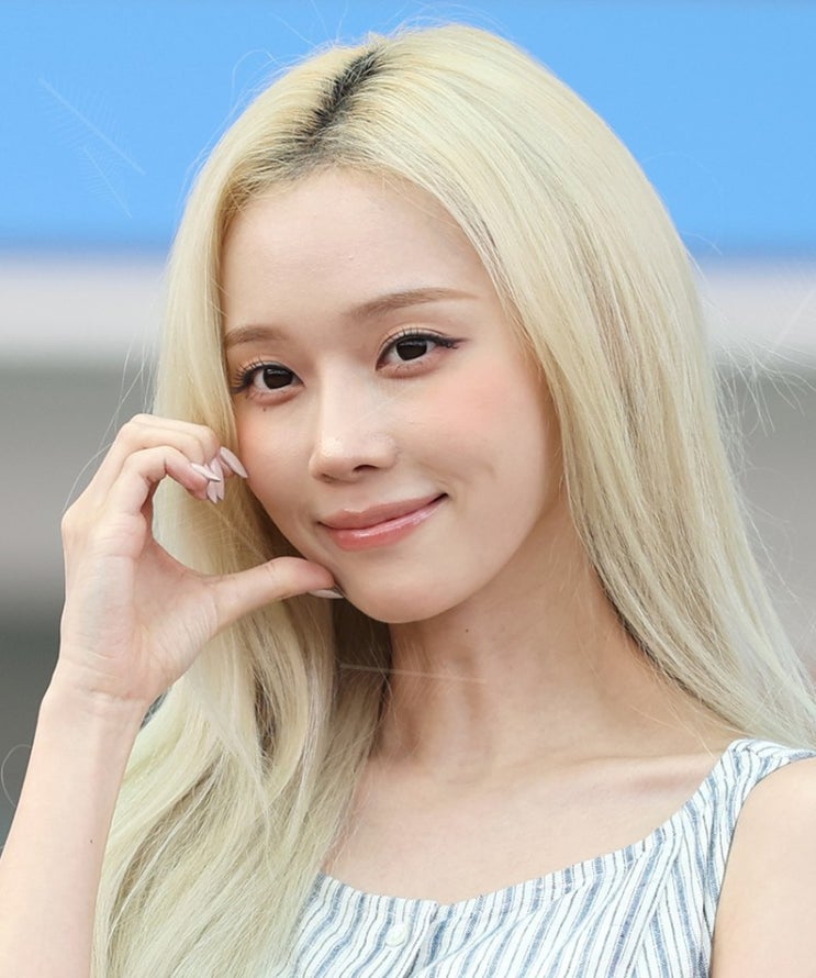 에스파 윈터, 2년 만의 잠실 시구가 비에 무산됐다…‘왔다감’ 한마디에 팬들 반응 폭발
