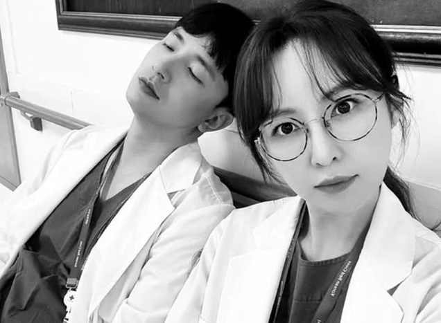 정시연, 故이용주 생전 사진 공개로 전한 마지막 인사 “편히 쉬길....