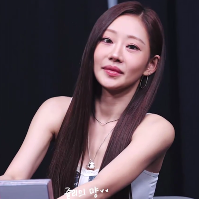 [연예인패션] 온라인 키스오브라이프 대면 팬미팅 쥴리 패션 정보 - ....