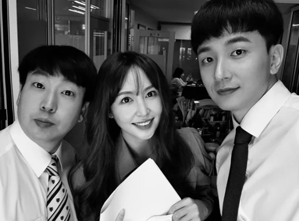 정시연, 故이용주 생전 사진 공개 동료를 떠나보낸 애틋한 마음
