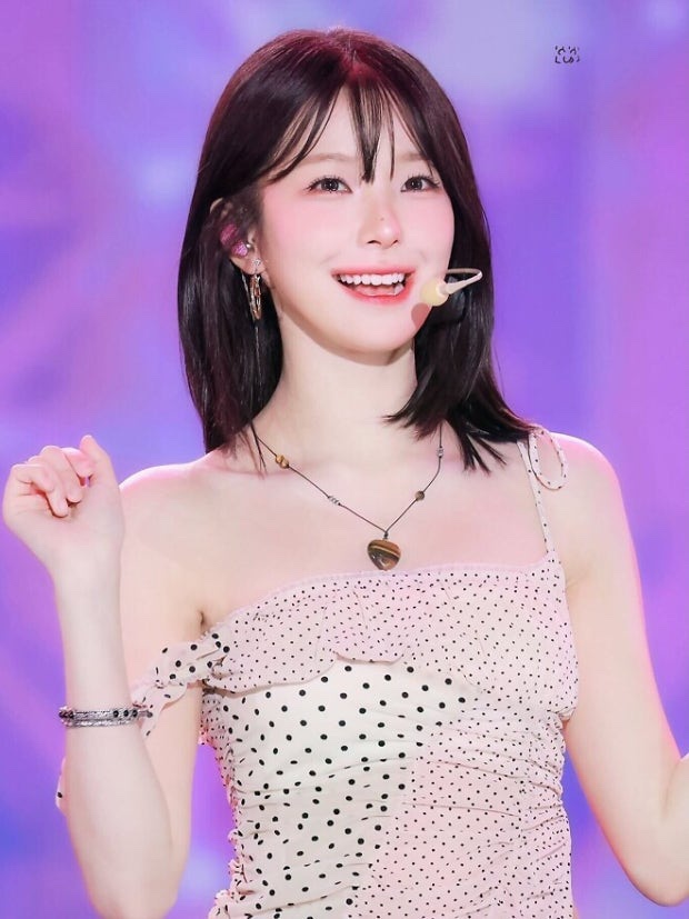 청순함과 러블리함의 정석, 프로미스나인 백지헌 중단발 레이어드컷 & 레이어드펌