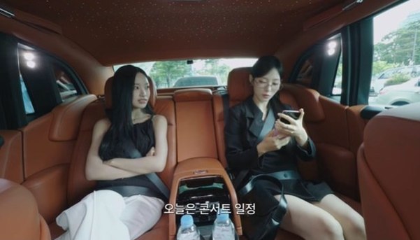“면봉 하나로 품절” 99층 펜트하우스 살더니…하루 만에 680만 뷰 ....