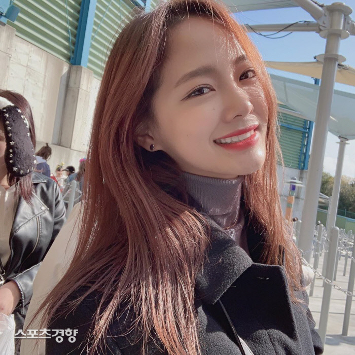 김세정, 아이오아이 후 확 달라진 모습… 연기돌서 대세 배우로 거....