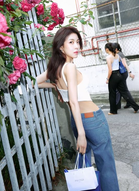 곧 50대인데 대학생 역할까지... ‘중년의 희망’이라 불린 하지원이....