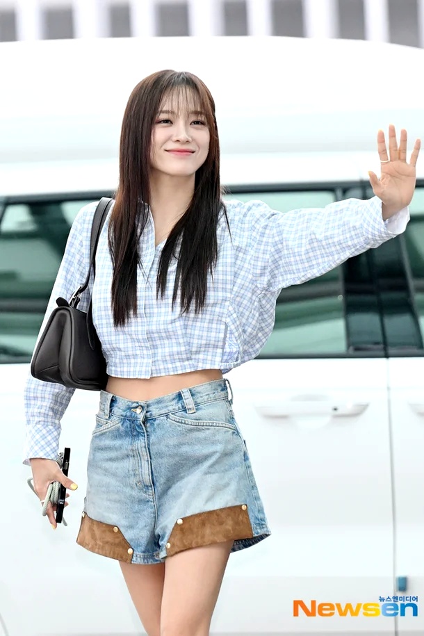 그 밝던 미소 뒤에 대체 무슨 일이 있었길래, 김세정, 아이오아이 후....