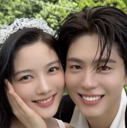 청첩장 아니냐고 난리난 구르미 화보, 박보검♥김유