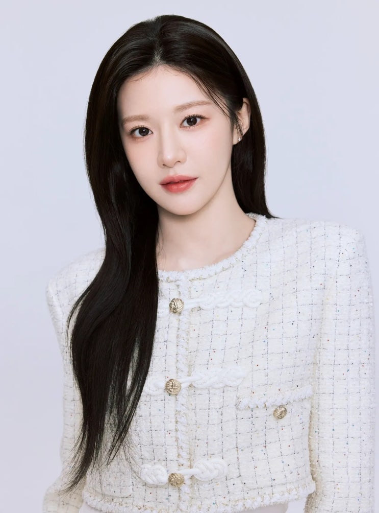 고윤정 프로필 나이 데뷔 대표작, 8월 라이징 스타 1위 오른 이유 총정리