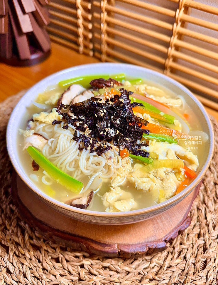 라면만큼 쉬운 잔치국수 끓이는 법 육수 레시피