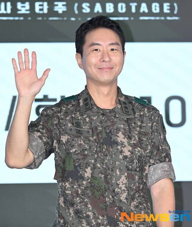 신병4 사보타주 이현균 배우 프로필 필모그래피 작품활동 김부장 결....