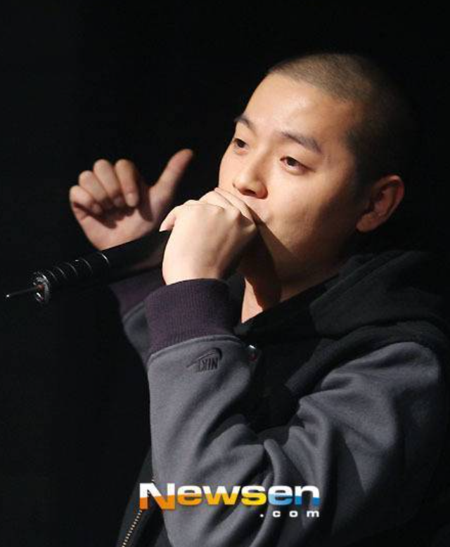 “클럽서 엉덩이 만졌다?” 이센스 첫 재판…성추행 혐의 이렇게 반....