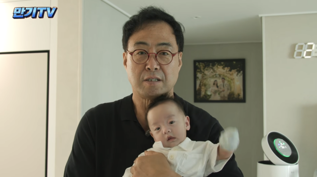 이만기, 똑 닮은 세쌍둥이 손자 공개… 남다른 손주 사랑
