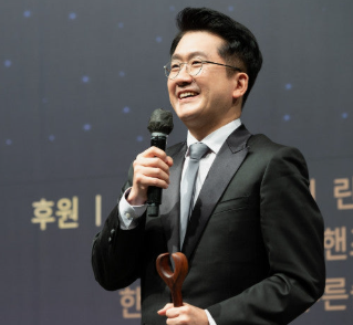 "라디오 듣다 깜짝 놀랐습니다…" 박재홍 아나운서 뇌경색 진단, 다....