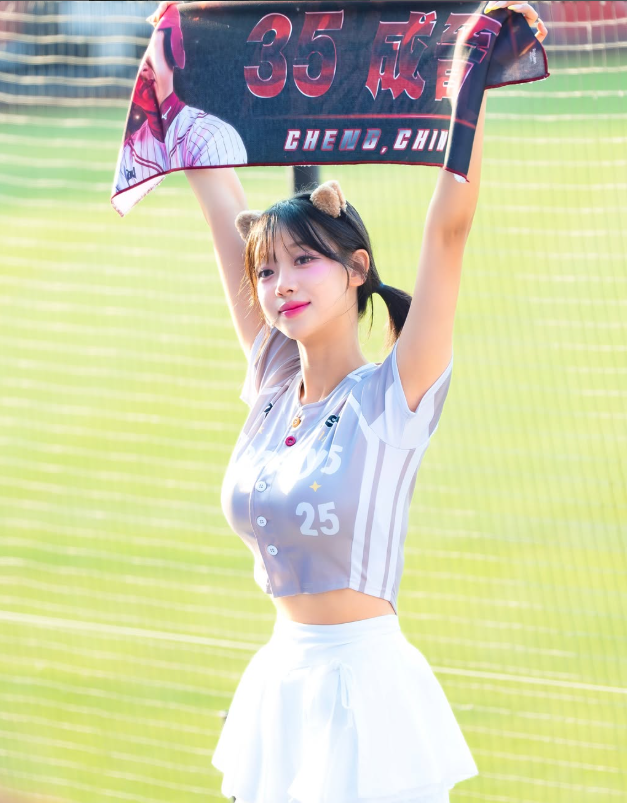 치어리더 우수한 프로필 총정리: 나이·키·데뷔 이력부터 화제의 인스타 일상까지