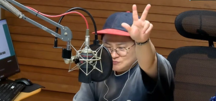 김신영 <정오의 희망곡> 하차, 14년 만에 라디오 떠나는 진짜 이유??