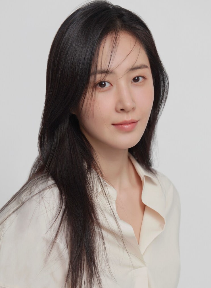 권유리, 25년 몸담은 SM 떠나며 마지막 인사