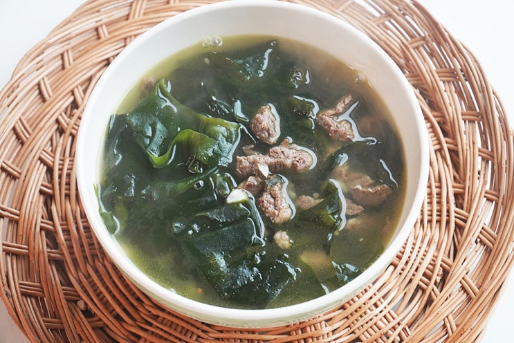 소고기미역국맛있게끓이는법 소고기미역국 황금레시피 끓이는방법