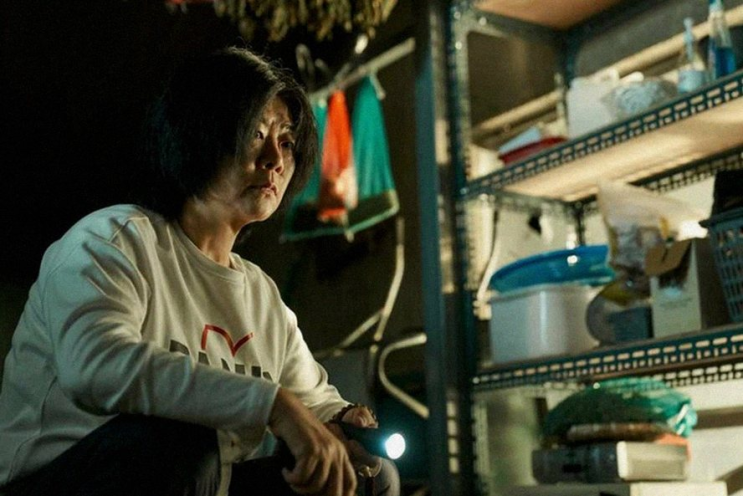 넷플릭스 할매: 이정은 배우의 파격 변신, 70대 액션 복수극!