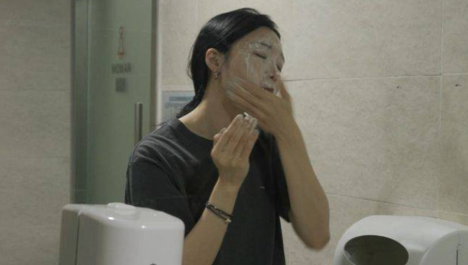 정은지 공용 화장실서 벅벅 세수? 전참시 매니저와 7년 장기연애급 ....