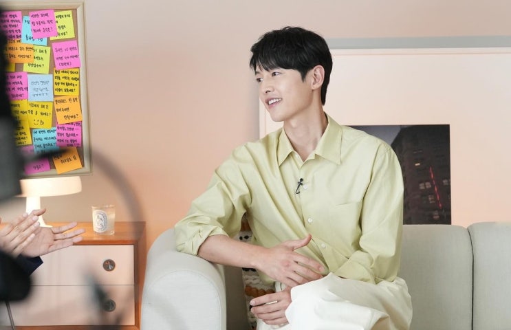 송중기 패션 완전 분석  드라마 수트부터 데일리 니트까지, 이 남자 ....
