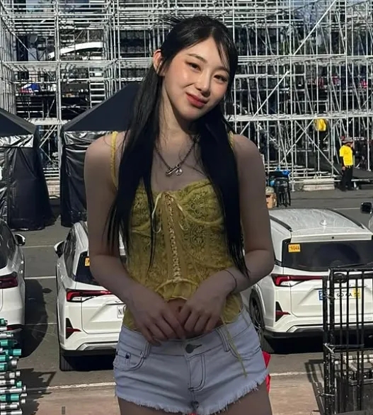 이채연 모발이식 3571모, 워터밤 탈모설 이후 근황