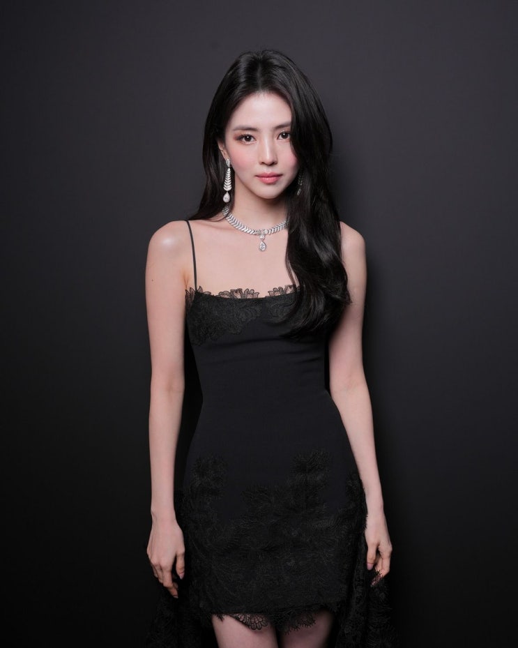 "30만원 들고 서울 왔다" 밤새 호프집 알바하던 한소희, 지금은 칸에....