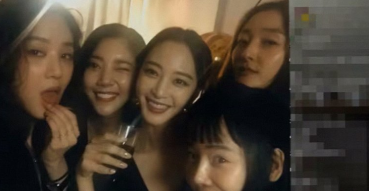 손담비 공효진 정려원 손절설 다시 주목...온라인 게시물 잇단 중단....